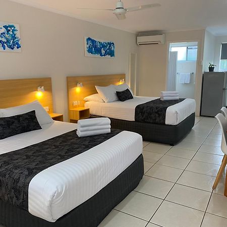 Tin Can Bay Motel Esterno foto