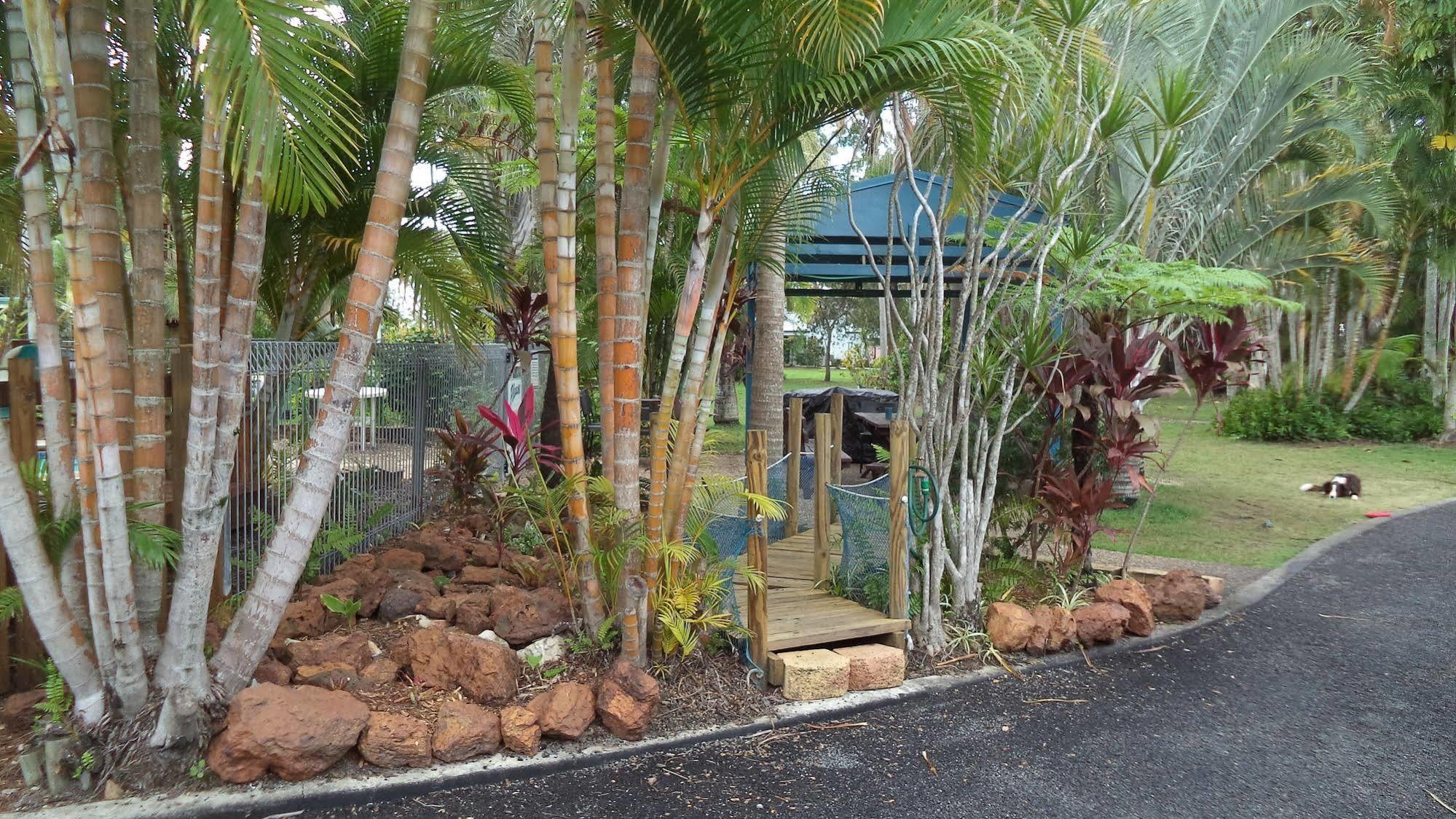 Tin Can Bay Motel Esterno foto